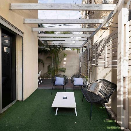 The Beach Life Complex - By Localz Group เทลอาวีฟ ภายนอก รูปภาพ