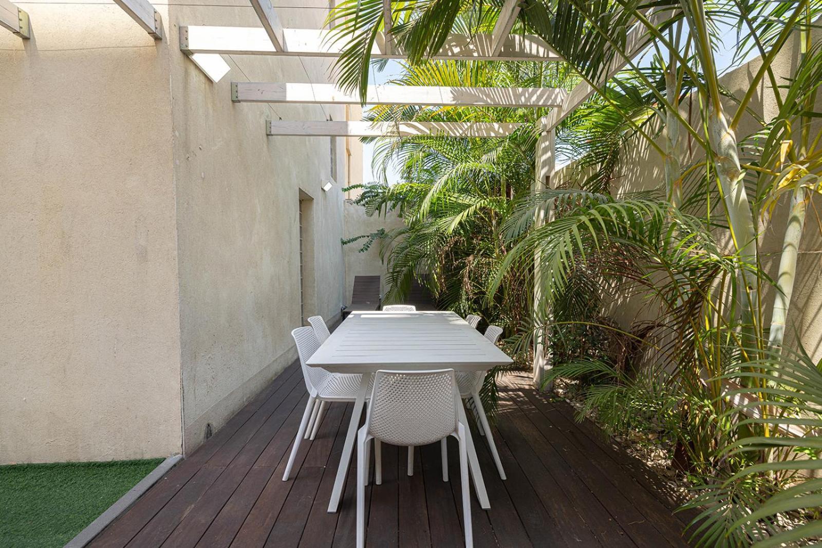 The Beach Life Complex - By Localz Group เทลอาวีฟ ภายนอก รูปภาพ