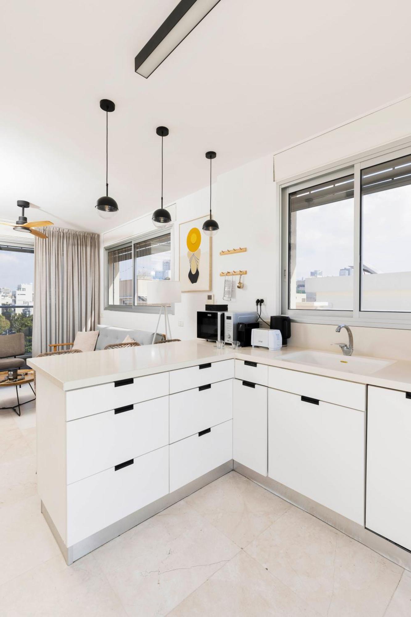 The Beach Life Complex - By Localz Group เทลอาวีฟ ภายนอก รูปภาพ
