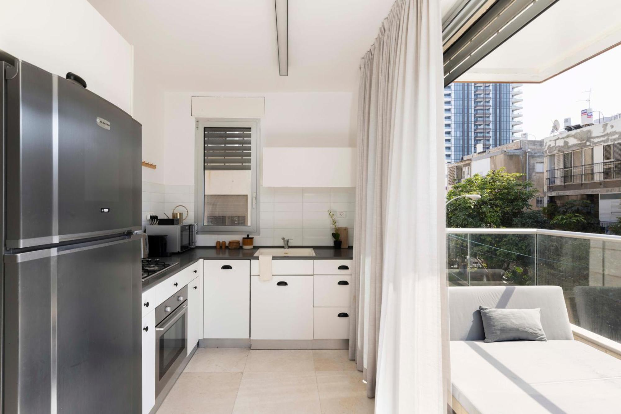 The Beach Life Complex - By Localz Group เทลอาวีฟ ภายนอก รูปภาพ