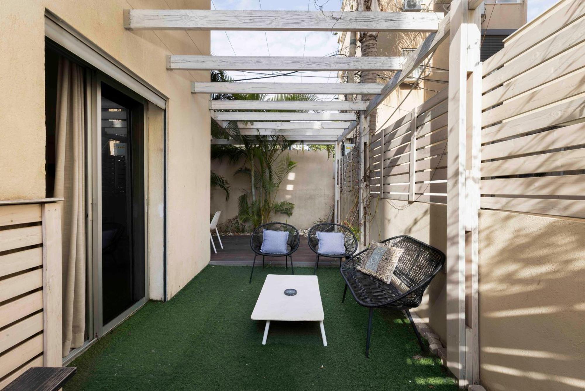 The Beach Life Complex - By Localz Group เทลอาวีฟ ภายนอก รูปภาพ