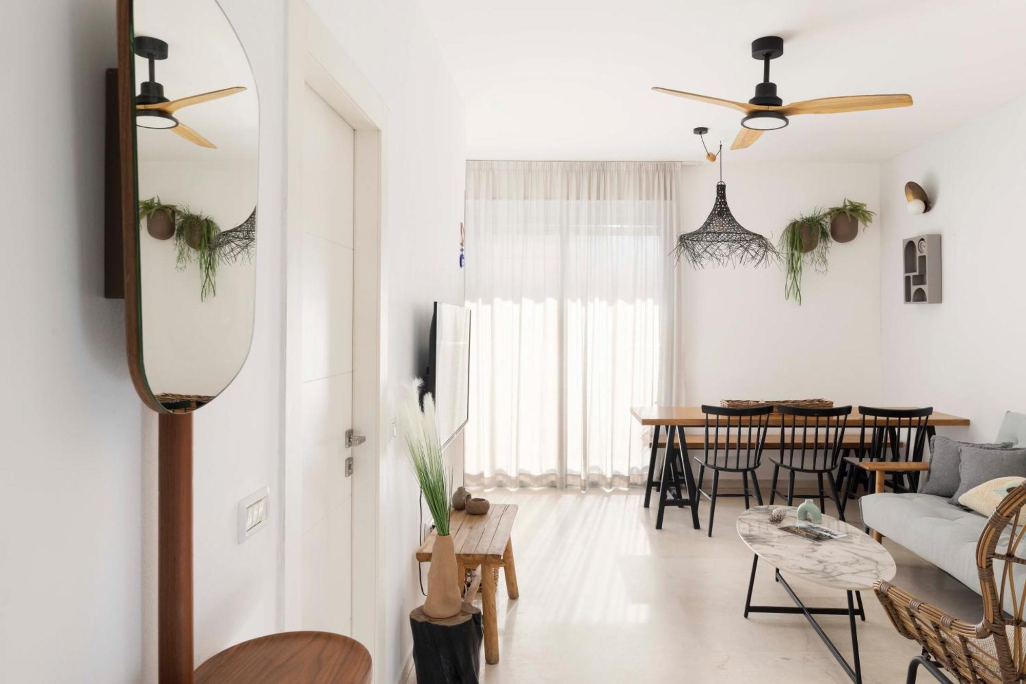 The Beach Life Complex - By Localz Group เทลอาวีฟ ภายนอก รูปภาพ